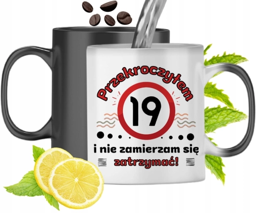Kubek Magiczny Na Urodziny 19Ste Zmieniający Kolor Z Nadrukiem Ze Zdjęciem
